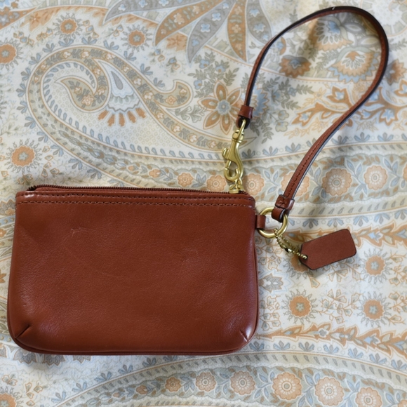 Coach wristlet - Picture 2 of 3